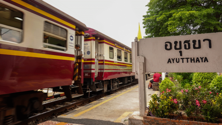 train at ayuttaya station